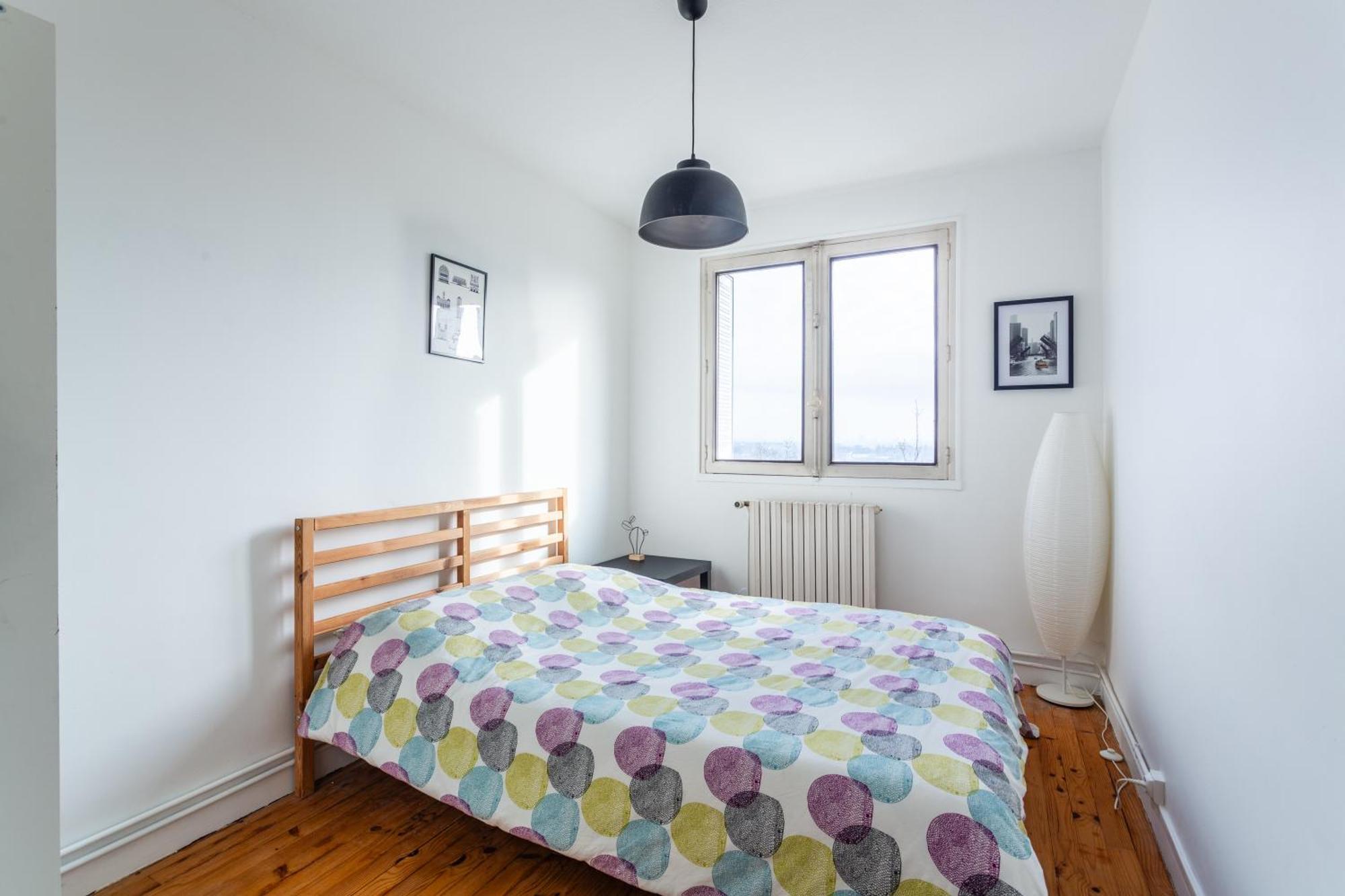 Appart Lumineux A Emplacement Ideal Refait A Neuf Oullins Exterior photo